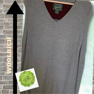 {Woolrich} V-Neck Sweater Vest